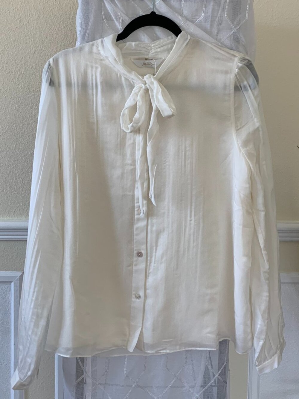 Lilly Pulitzer Ivory Cottagecore Size XL Blouse | Neck Tie Button Down